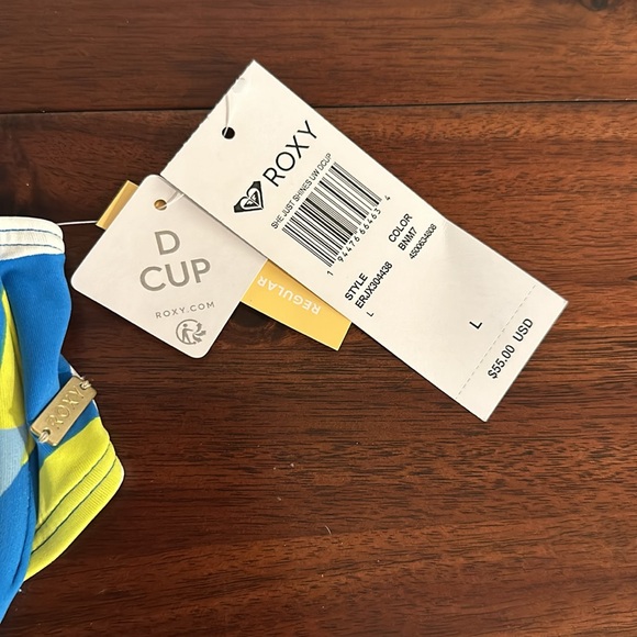 Roxy She Just Shines Underwire D Cup Bikini Top - Picture 3 of 6